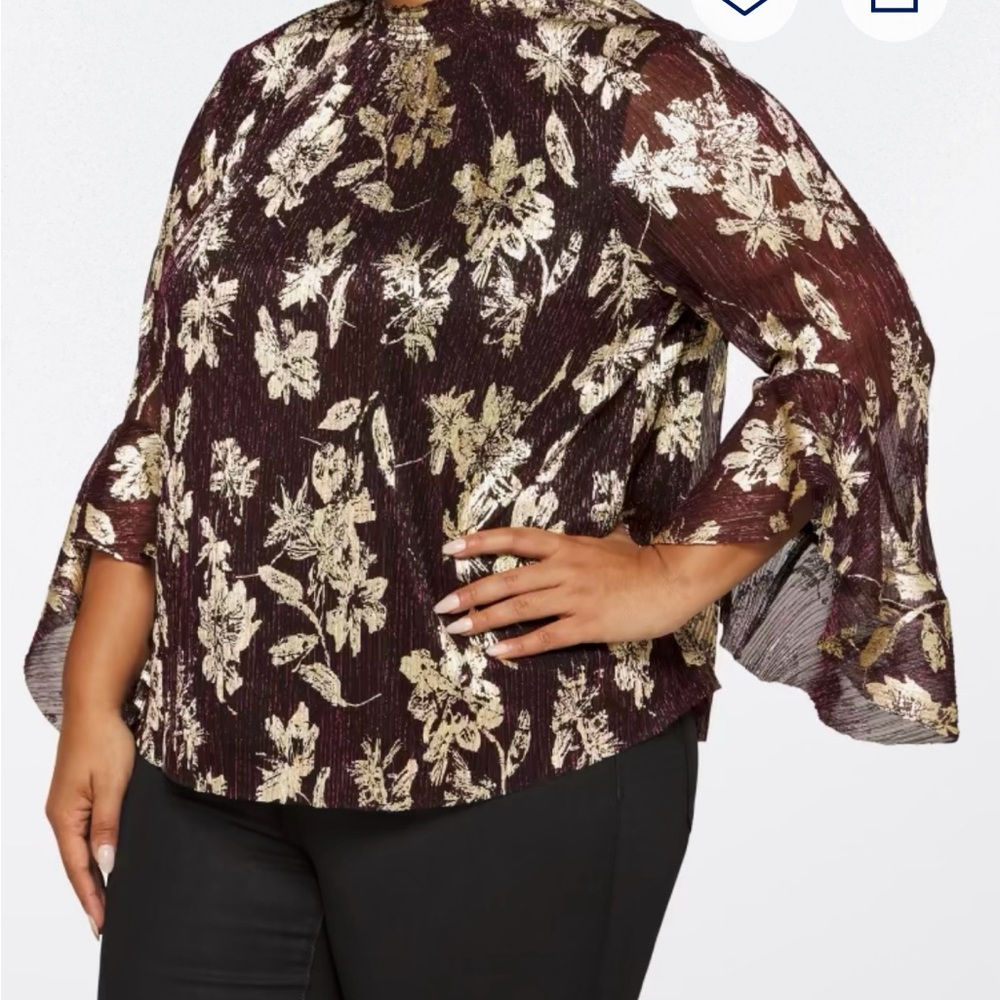 Beautiful blouse with dramatic sleeves! Brand new!!! - Picture 2 of 3